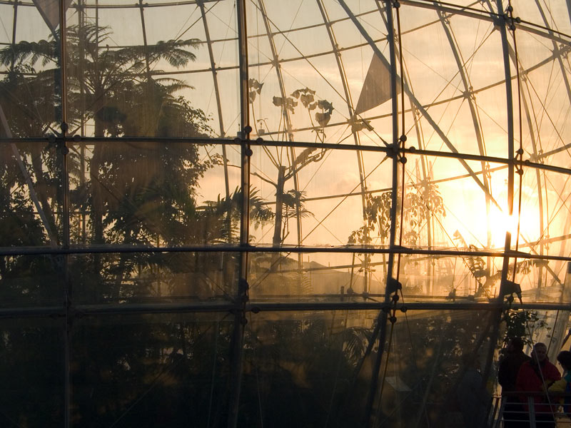 renzo_piano_sphere_2.jpg